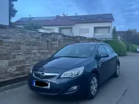 Usata Opel Astra 100 CV (73 kW) 2010 Blu Utilitaria