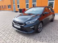 Gebraucht Kia Ceed Spirit 140 PS (102 kW) 2021 Schwarz Kleinwagen