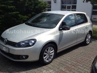 Gebraucht VW Golf VII Style 105 PS (77 kW) 2012 Silber metallic Limousine