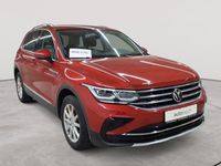 Gebraucht VW Tiguan Elegance 150 PS (110 kW) 2023 Kings red metallic SUV