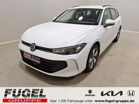 Gebraucht VW Passat 150 PS (110 kW) 2024 Pure white Kombi