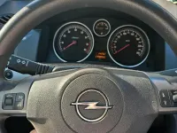 Gebraucht Opel Astra 105 PS (77 kW) 2005 Silber Limousine