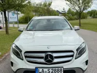 Używany Mercedes GLA180 108 KM (79 kW) 2017 Biały SUV