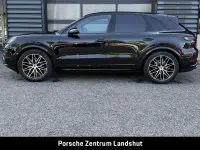 Neu Porsche Cayenne Black Edition 354 PS (260 kW) 2026 Chromitschwarzmetallic SUV