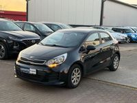 Gebraucht Kia Rio Edition 7 84 PS (61 kW) 2015 Schwarz Limousine