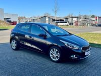 Gebraucht Kia Ceed Spirit 135 PS (99 kW) 2013 Schwarz Kleinwagen