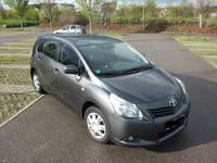 Gebraucht Toyota Verso Skyview Edition 147 PS (108 kW) 2011 Grau metallic Van / Kleinbus