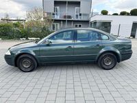 Gebraucht VW Passat Comfortline 131 PS (96 kW) 2004 Grün Limousine