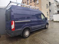 Gebraucht Ford Transit Trend 131 PS (96 kW) 2018 Blazerblau Van / Kleinbus