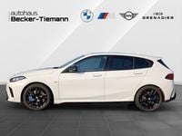 Gebraucht BMW M135 Shadowline 300 PS (220 kW) 2025 Alpinweiß uni Kleinwagen