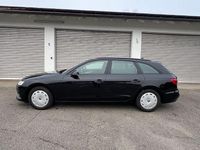 Second-hand Audi A4 163 CP (119 kW) 2022 Negru Break