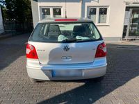 Gebraucht VW Polo 75 PS (55 kW) 2003 Silber Kleinwagen