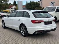Gebraucht Audi A4 Basis 136 PS (100 kW) 2022 Ibisweiss Kombi