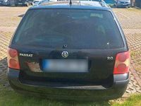 Second-hand VW Passat 130 CP (95 kW) 2003 Negru Break
