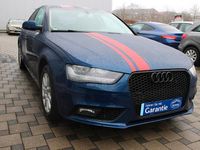 Gebraucht Audi A4 Attraction 177 PS (130 kW) 2012 Blau Limousine