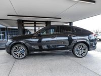 Gebraucht BMW X6 M Sport 286 PS (210 kW) 2025 Black sapphire metallic SUV