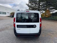 Second-hand Opel Combo Selection 95 CP (69 kW) 2017 Alb Monovolum