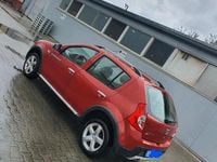Gebraucht Dacia Sandero Stepway 85 PS (62 kW) 2012 Rot Limousine