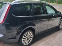 Usata Ford Focus 110 CV (80 kW) 2010 Nero Station wagon