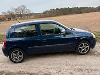 Gebraucht Renault Clio II 65 PS (47 kW) 2004 Blau Kleinwagen