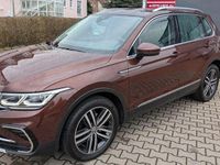 Gebraucht VW Tiguan Elegance 190 PS (139 kW) 2021 Braun SUV