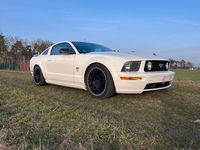 Gebraucht Ford Mustang 305 PS (224 kW) 2005 Weiß Coupé