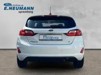 Gebraucht Ford Fiesta Titanium 125 PS (91 kW) 2022 Weiß Kleinwagen