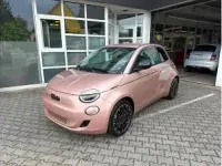 Neu Fiat 500e La Prima 86 kW (118 PS) 2025 Grün (ozean grün) Kleinwagen