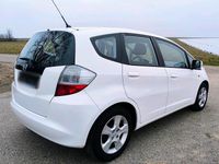 Gebraucht Honda Jazz 90 PS (66 kW) 2010 Weiß Kleinwagen