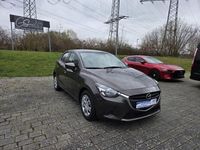 Gebraucht Mazda 2 Center-Line 90 PS (66 kW) 2015 Silber Limousine