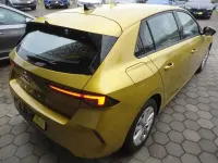 Gebraucht Opel Astra Edition 110 PS (80 kW) 2022 Gelb Limousine