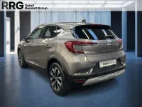 Używany Renault Captur Techno 158 KM (116 kW) 2022 Szary SUV