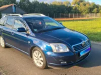 Gebraucht Toyota Avensis T2 129 PS (94 kW) 2005 Blau Kombi
