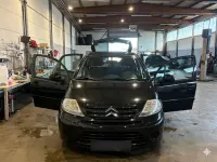 Gebraucht Citroën C3 60 PS (44 kW) 2010 Schwarz Kleinwagen