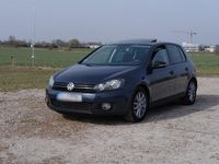 Gebraucht VW Golf VI 122 PS (89 kW) 2012 Blau Kleinwagen