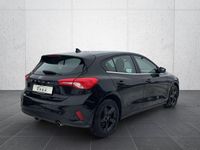 Gebraucht Ford Focus Titanium 120 PS (88 kW) 2020 Schwarz Limousine