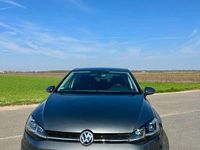 Gebraucht VW Golf VII Sound 110 PS (80 kW) 2018 Grau Kleinwagen