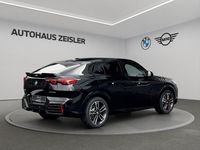 Neu BMW iX2 Performance 230 kW (313 PS) 2025 Saphirschwarz SUV