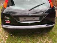 Gebraucht Ford Focus 100 PS (73 kW) 2003 Schwarz Kleinwagen