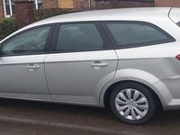 Gebraucht Ford Mondeo 116 PS (85 kW) 2011 Silber Kombi
