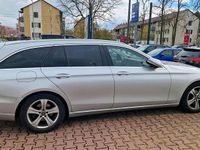 Gebraucht Mercedes E220 194 PS (142 kW) 2017 Silber Kombi