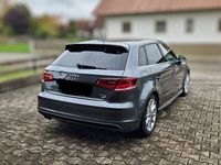 Gebraucht Audi A3 Sportback Ambition 150 PS (110 kW) 2015 Grau Kleinwagen