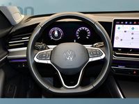 Gebraucht VW Passat 150 PS (110 kW) 2025 Rot Kombi