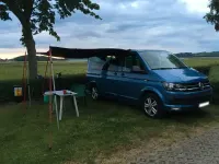 Gebraucht VW Multivan 150 PS (110 kW) 2018 Blau Van / Kleinbus