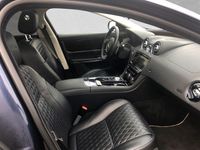 Gebraucht Jaguar XJ 300 PS (220 kW) 2019 Blau Limousine