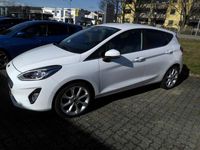 Gebraucht Ford Fiesta Titanium 125 PS (91 kW) 2018 Frostweiß Kleinwagen