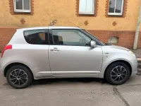 Gebraucht Suzuki Swift 75 PS (55 kW) 2009 Silber Kleinwagen