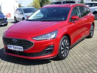 Gebraucht Ford Focus Titanium 125 PS (91 kW) 2024 Rot Limousine