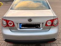Gebraucht VW Jetta Comfortline 122 PS (89 kW) 2007 Silber Limousine