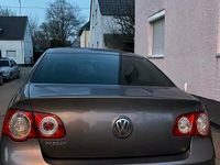 Gebraucht VW Passat 102 PS (75 kW) 2007 Grau Limousine